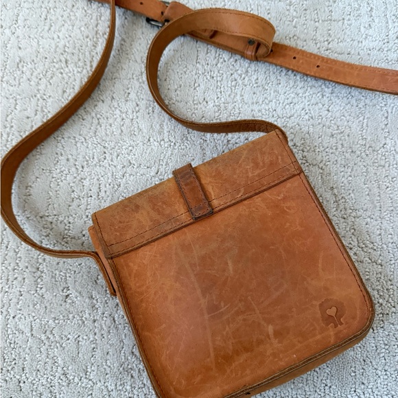 ABLE Tirhas Saddle Crossbody Bag In Cognac Leather - Picture 4 of 8